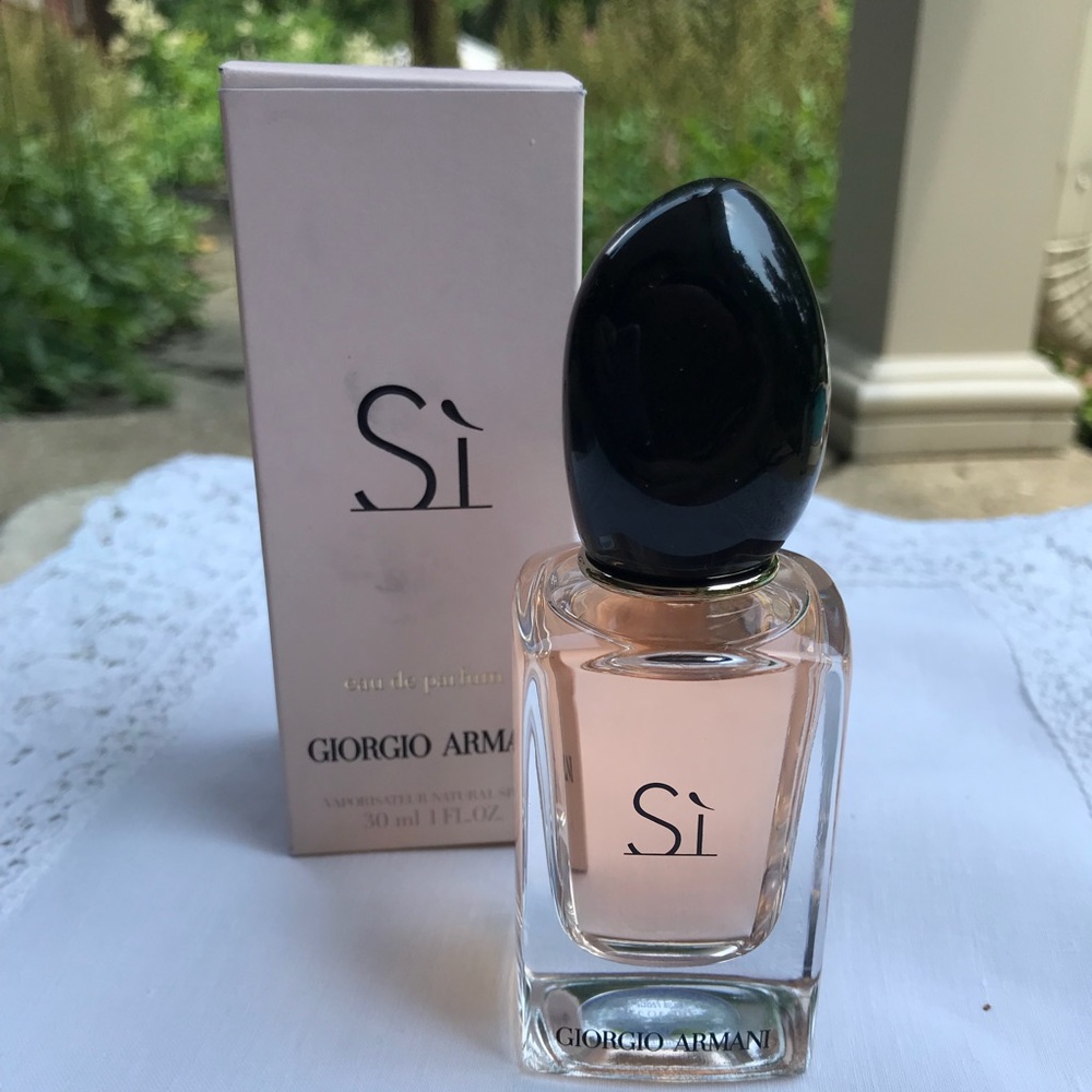 Giorgio Armani Sí EDP 1 oz.